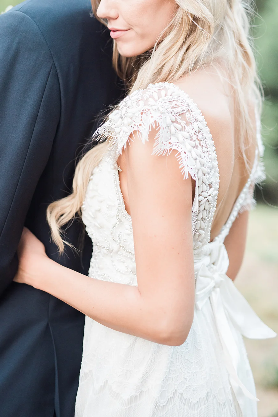 Anna_Campbell_Wedding_Dress_Nestldown_Janine_Licare_Photography.jpg