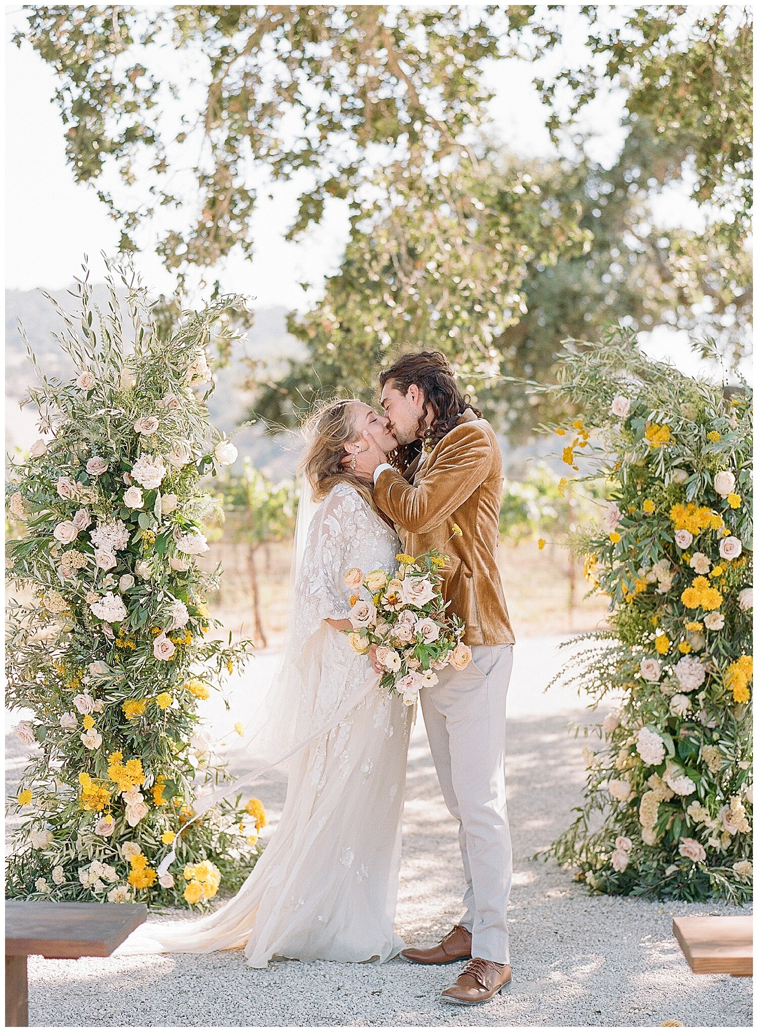 Janine_Licare_Photography_San_Francisco_Wedding_Photographer_Napa_Valley_Sunstone_Villa_Winery_0183.jpg