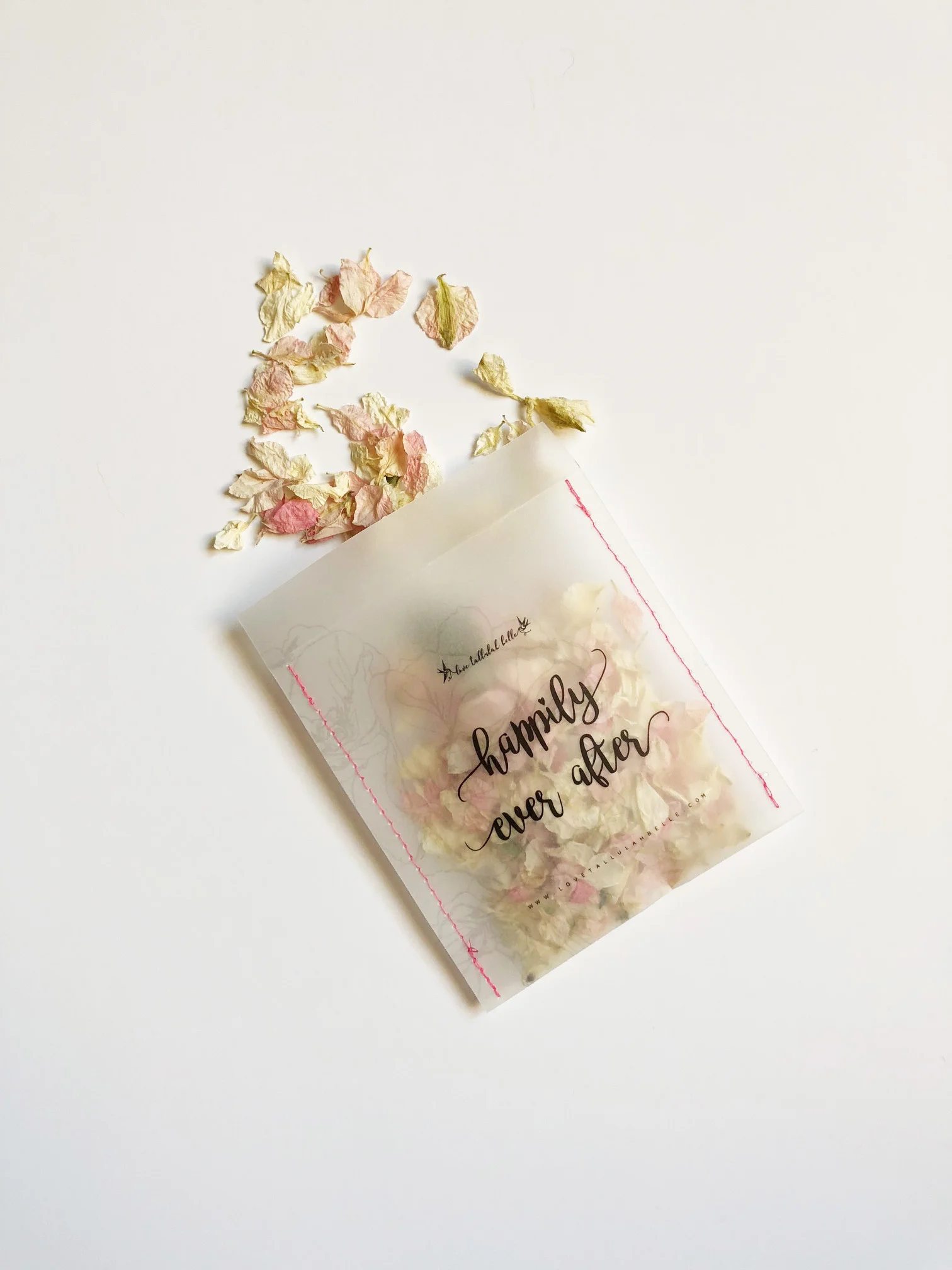 Pretty Petals Confetti Pouch - Happily Ever After £3