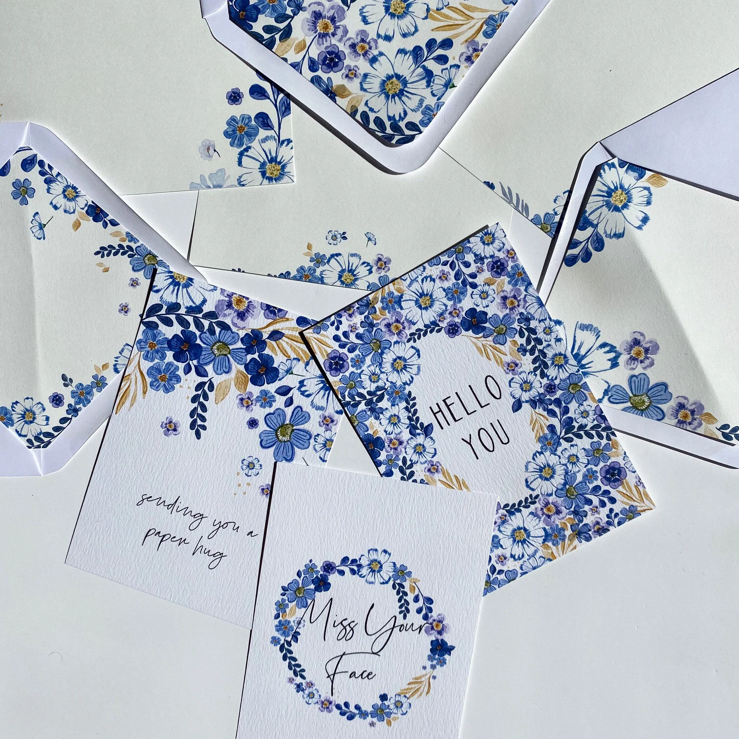 SUMMER GARDEN WRITING SET £10