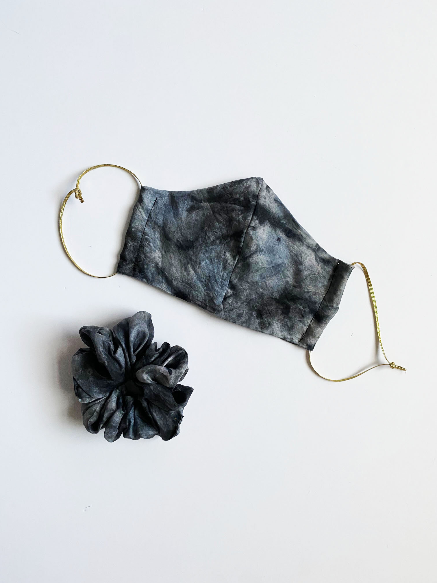 BLACK SILK FACE COVERING