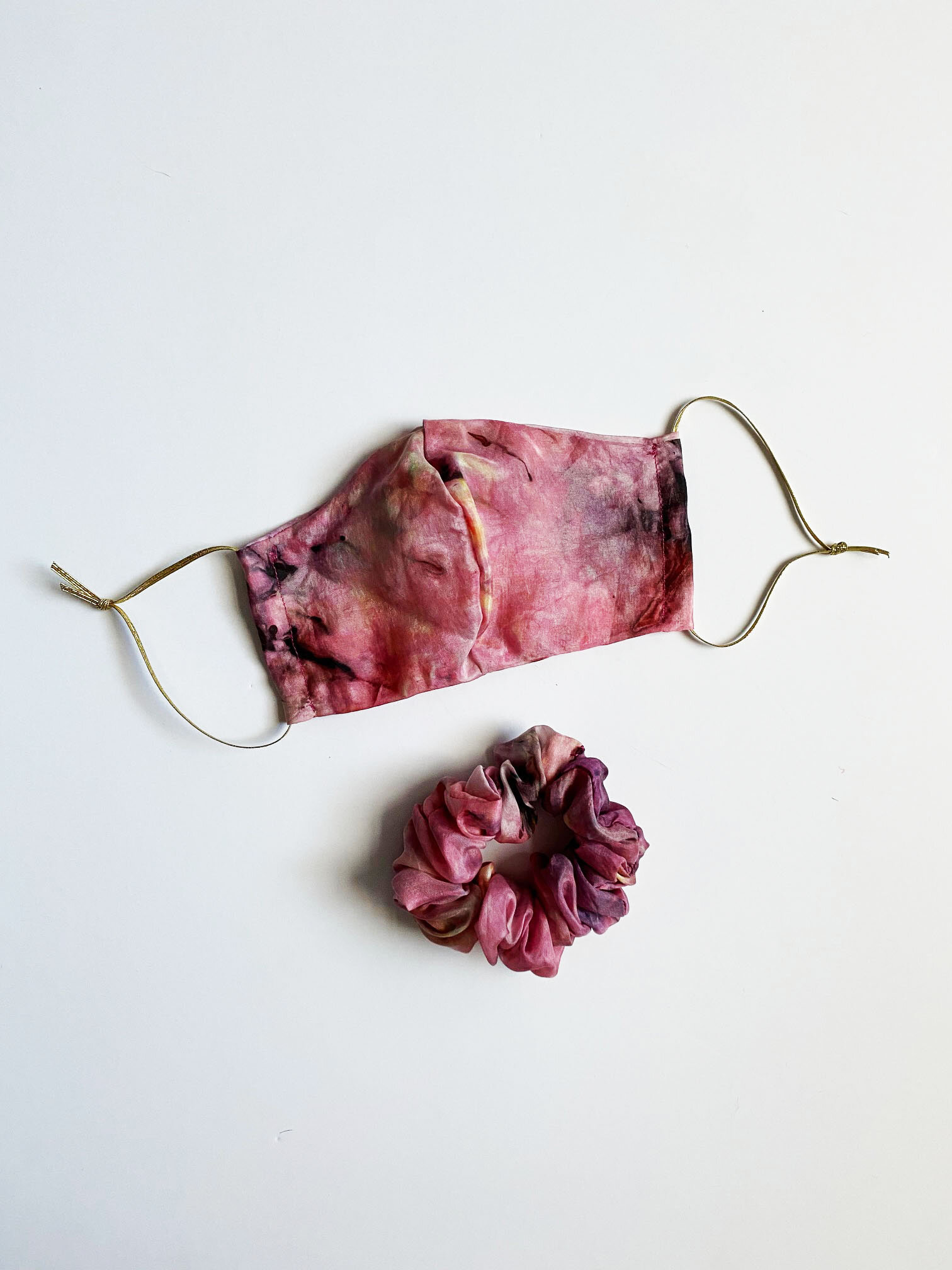 BLUSH PINK FACE COVERING