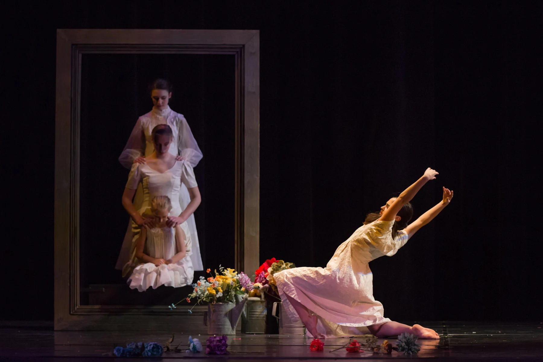 "Bed of Roses" Choreographed by Kathleen Burt, Bravo! 2018. Photo credit Sara DeVere, saradevere.com