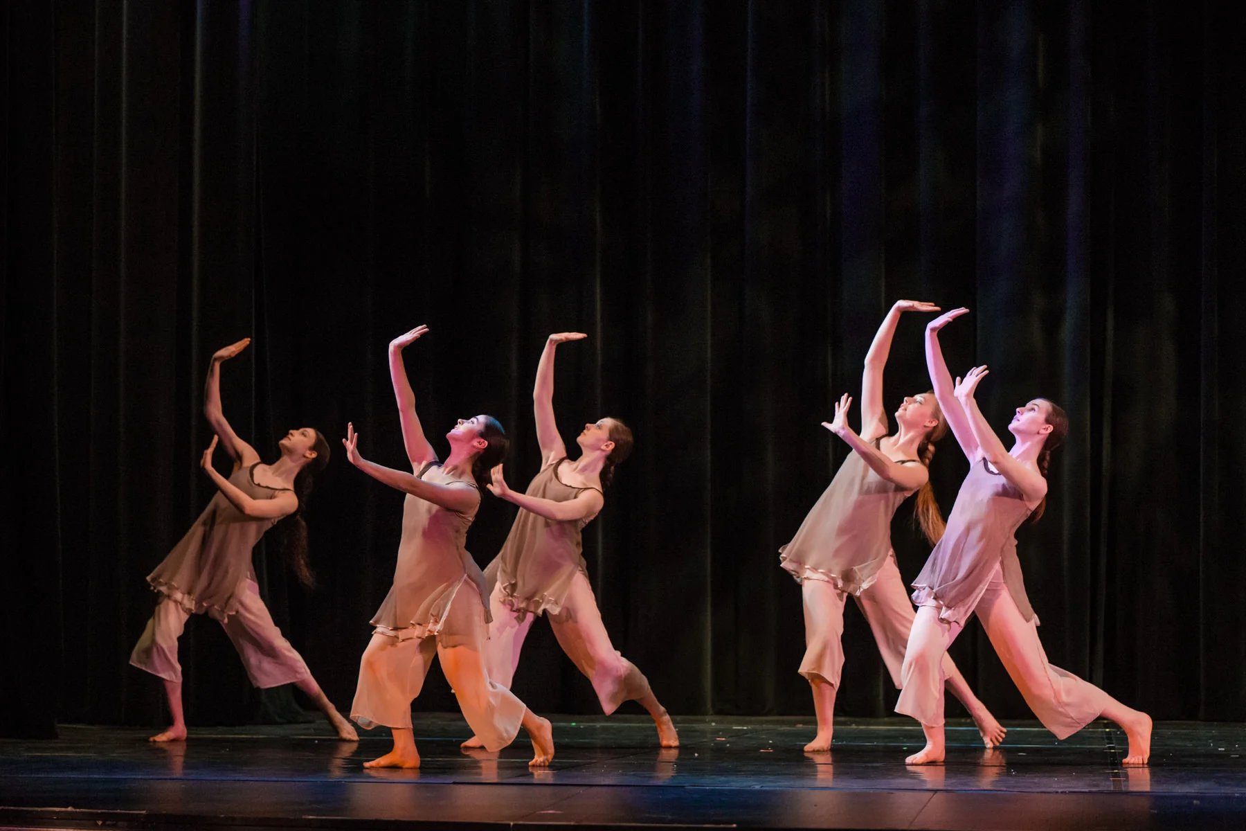"Stories" Choreographed by Lisa Cole, Bravo! 2018. Photo credit Sara DeVere, saradevere.com