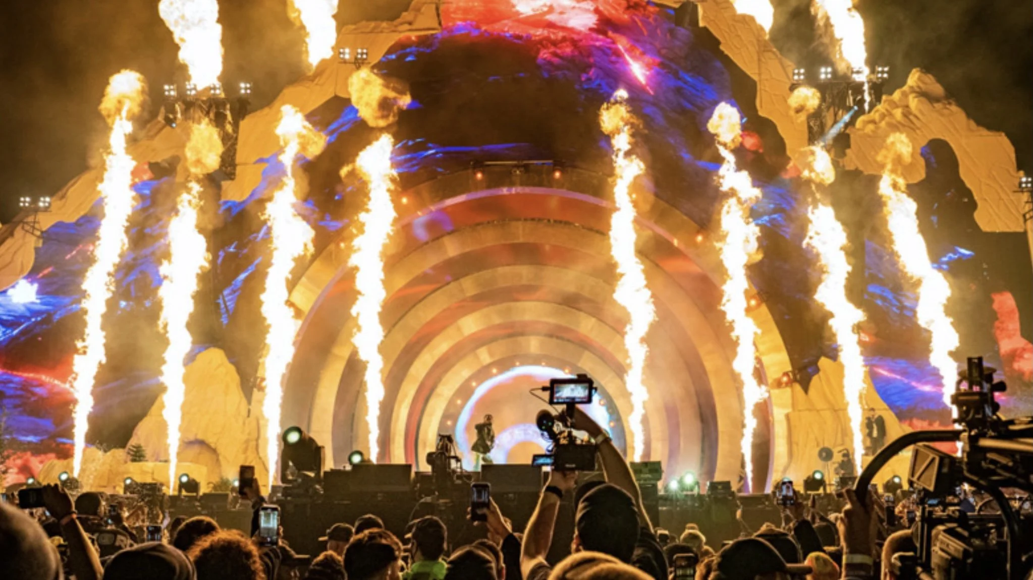 Astroworld: Travis Scott's Occult Themed Mass Casualty Festival