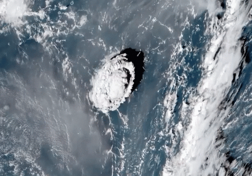 Tsunami Threat for US West Coast After Undersea Volcano Eruption In South Pacific