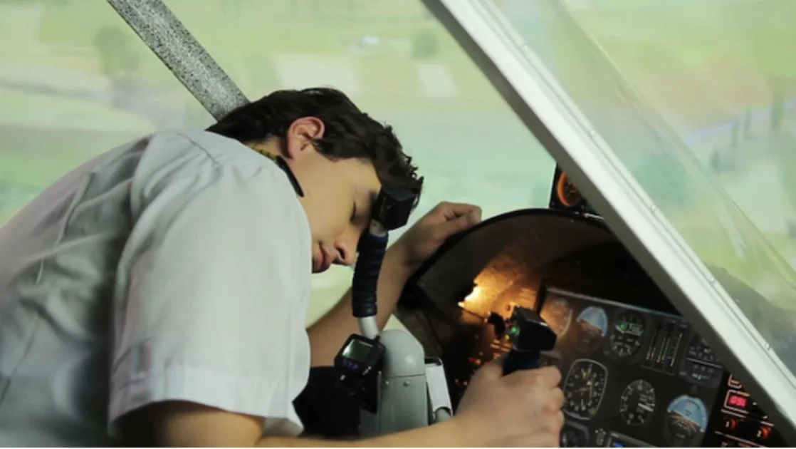 ‘Worldwide Pilot Shortages’: Thousands of Vaccinated Pilots Have Dropped Dead Since 2021