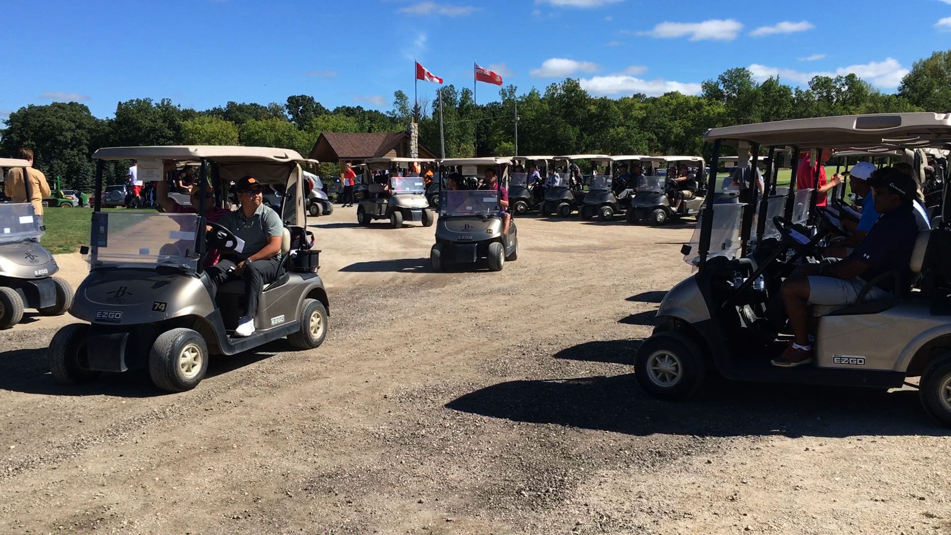 golf-carts3_29415130155_o.jpg