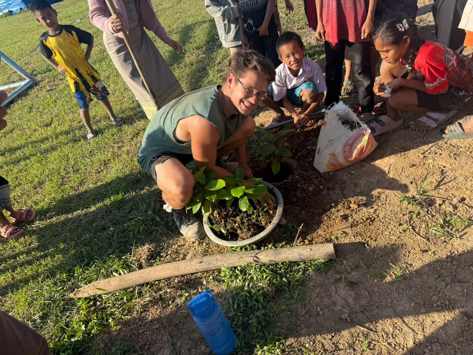 Tree planting 7.jpeg