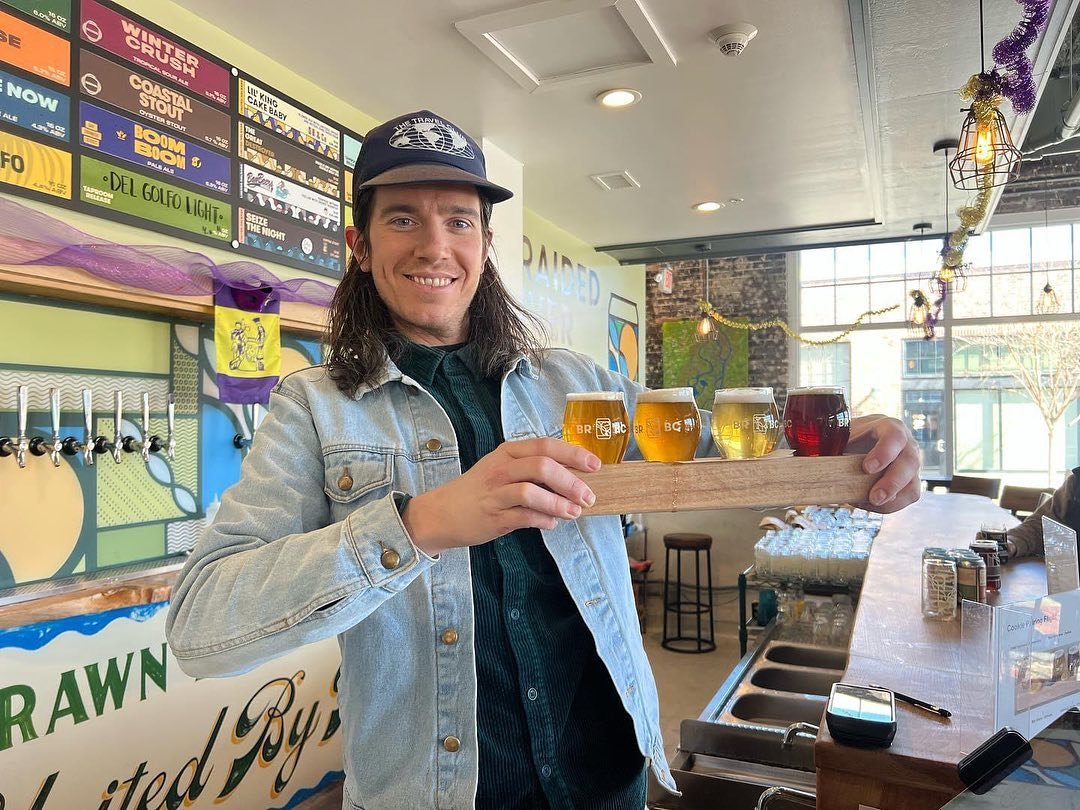 TODAY AT BRAIDED RIVER: it&rsquo;s time for an after-school snack with Alan! 

🥪 Free snacks! We have some after-school favorites: uncrustables and cheese and crackers!
🍻 Happy Hour prices ALL NIGHT LONG
🔜 Doors open at 3:30