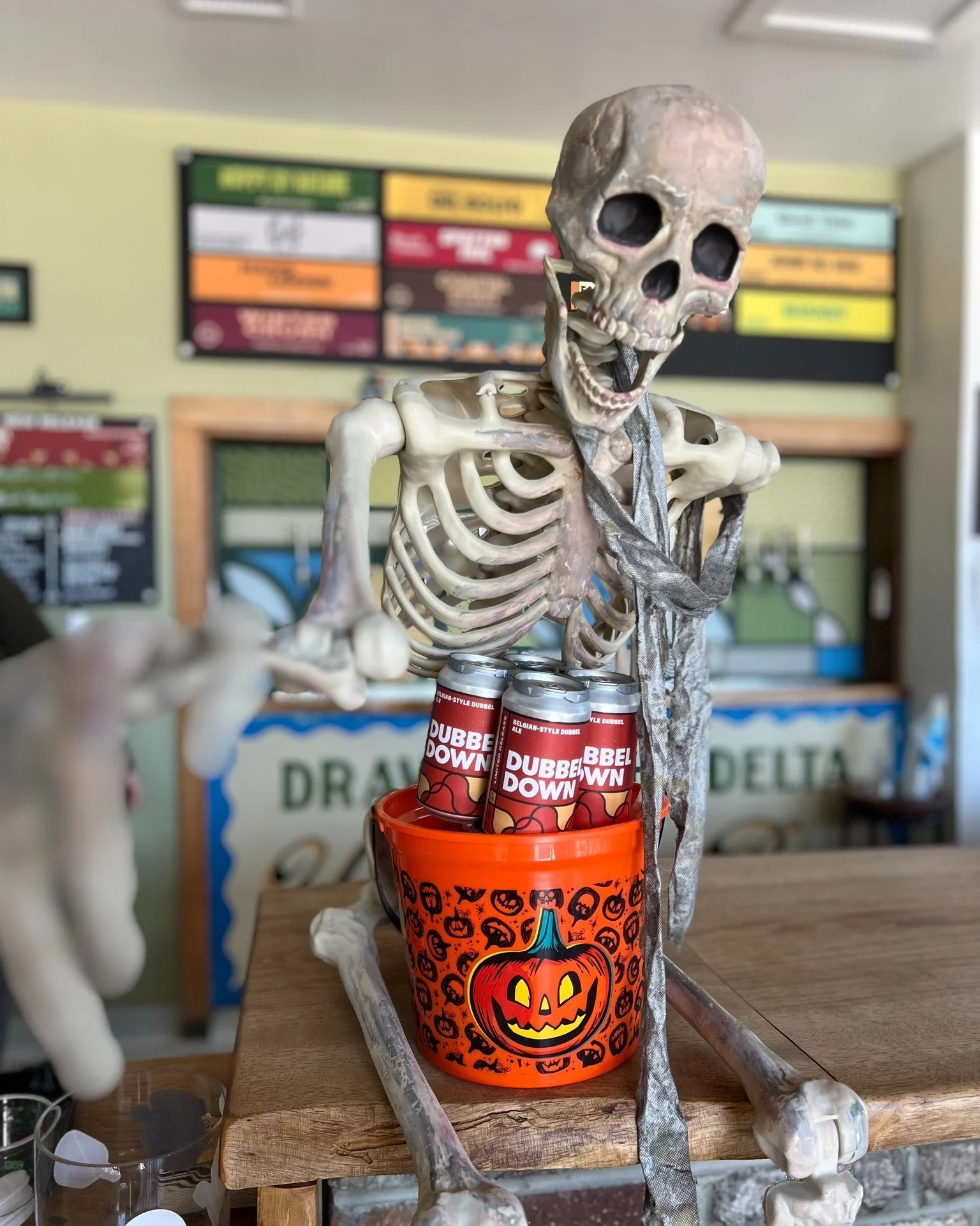 Happy Halloween 💀

Swing through to pick up a case of porch drinkin' beers for tonight! We've got our award-winning Belgian Dubbel, Dubbel Down, now on draft and in cans, and @breadbybeck will be here with deliciously spooky treats this afternoon. W