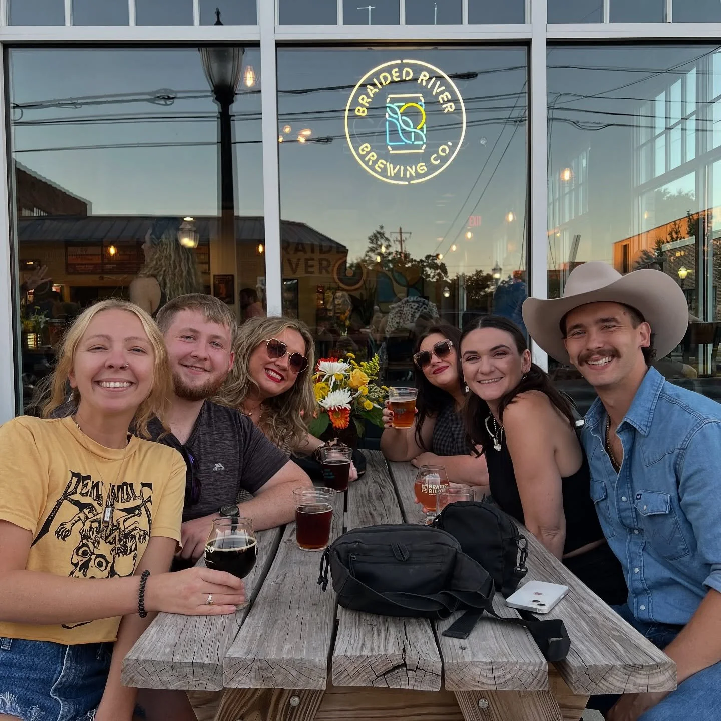Perfect picnic table-sittin&rsquo; weather today! Grab a beer and a bench seat &mdash; we open at noon 🍻