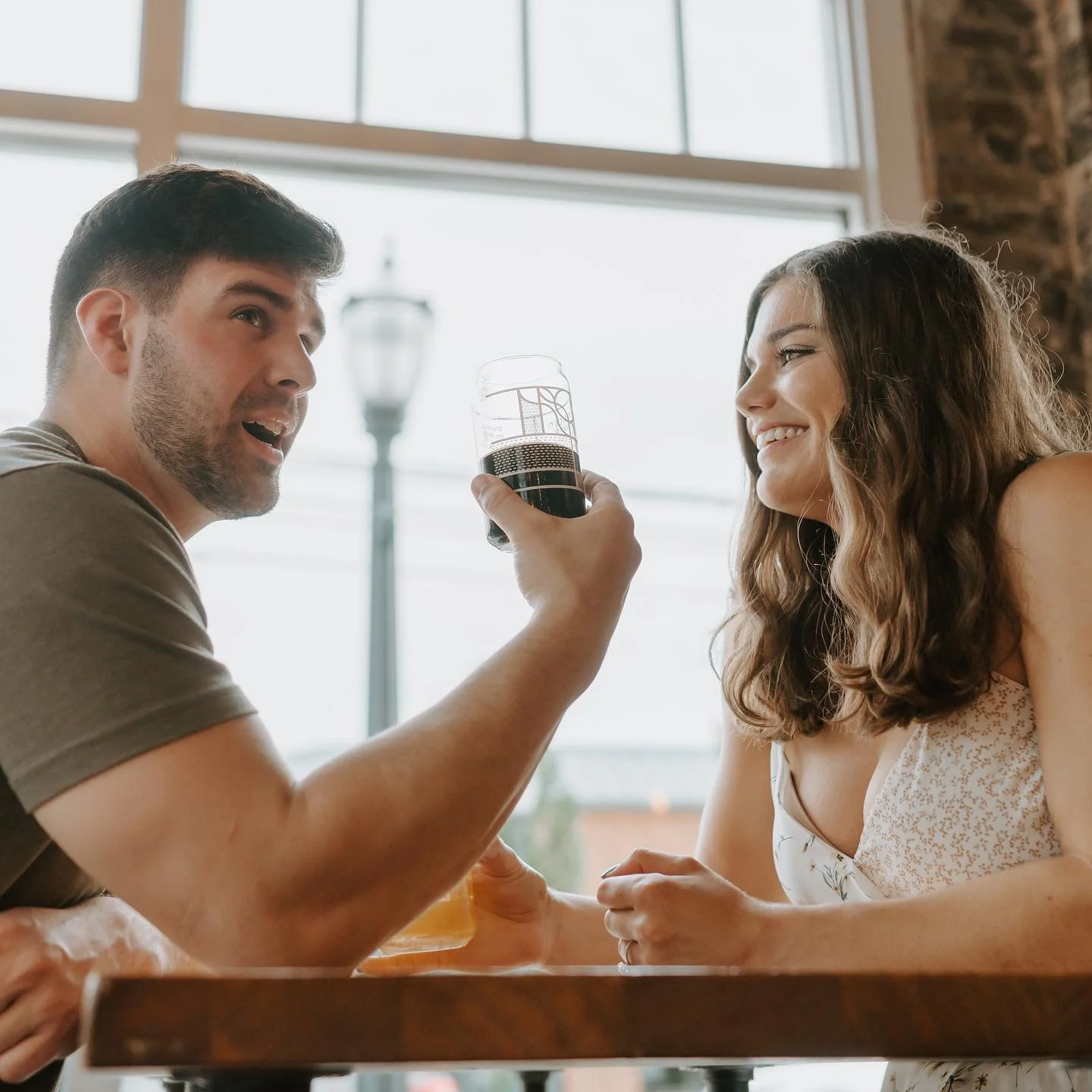 Date night? Stop in the taproom and fall in love with your new favorite beer, cider, seltzer or nonalcoholic bevvy! We're here until 10 p.m. with something for everyone 💕