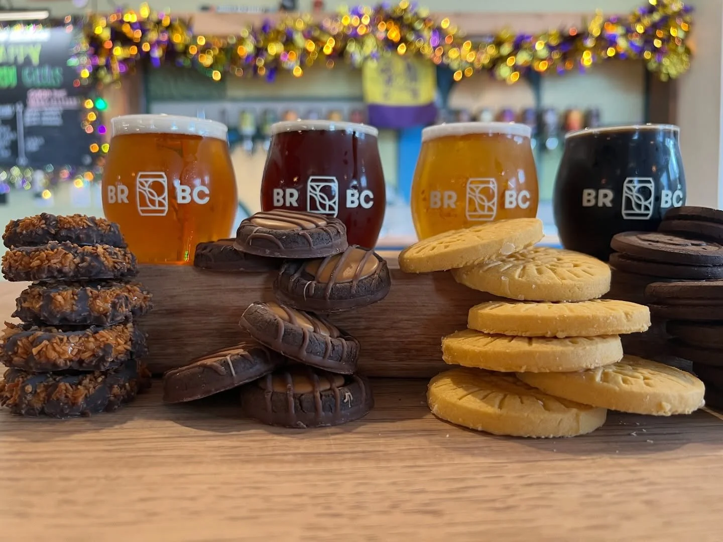 It&rsquo;s Girl Scout cookie flight day! Join us in the taproom to get four delicious cookies paired with four craft brews 🍪