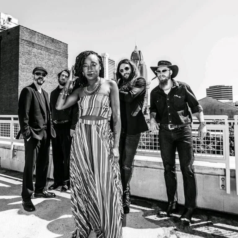 Bring your lover and party with us between the parades today!

Noon - Afternoon parades roll 

2:30 p.m. - Live music from Symone French and the Trouille Troupe at the taproom

🍔 - Three Little Birds smokehouse will have smoked burgers and slaw dogs