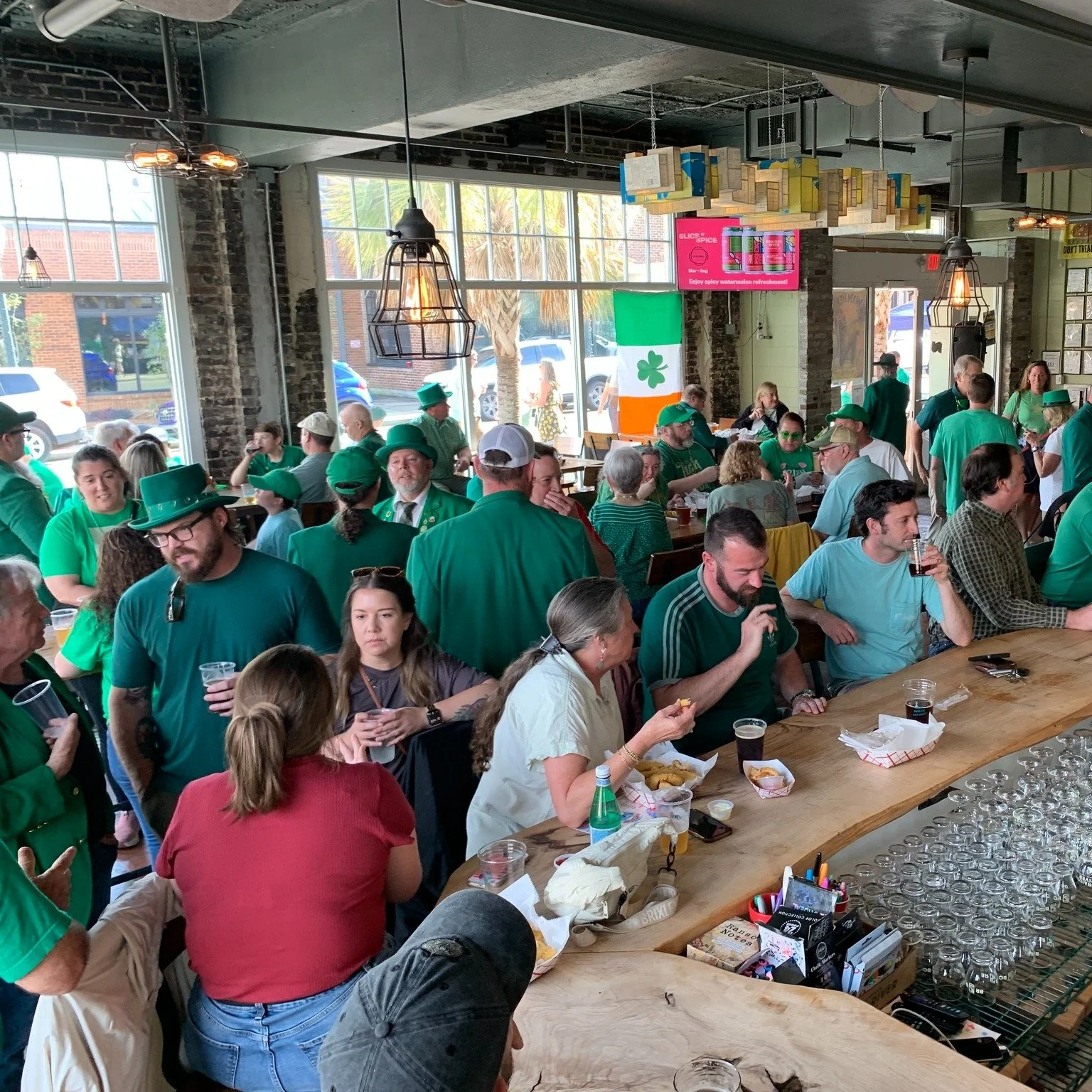 Happy St. Patrick's Day!

We don't serve green beer here, but we do make red &mdash; Friendly Suds, an Irish red ale, the official beer of the @friendlysonsmobile!

Last weekend, we hosted these green-jacketed lads for an afternoon of Irish music, fo
