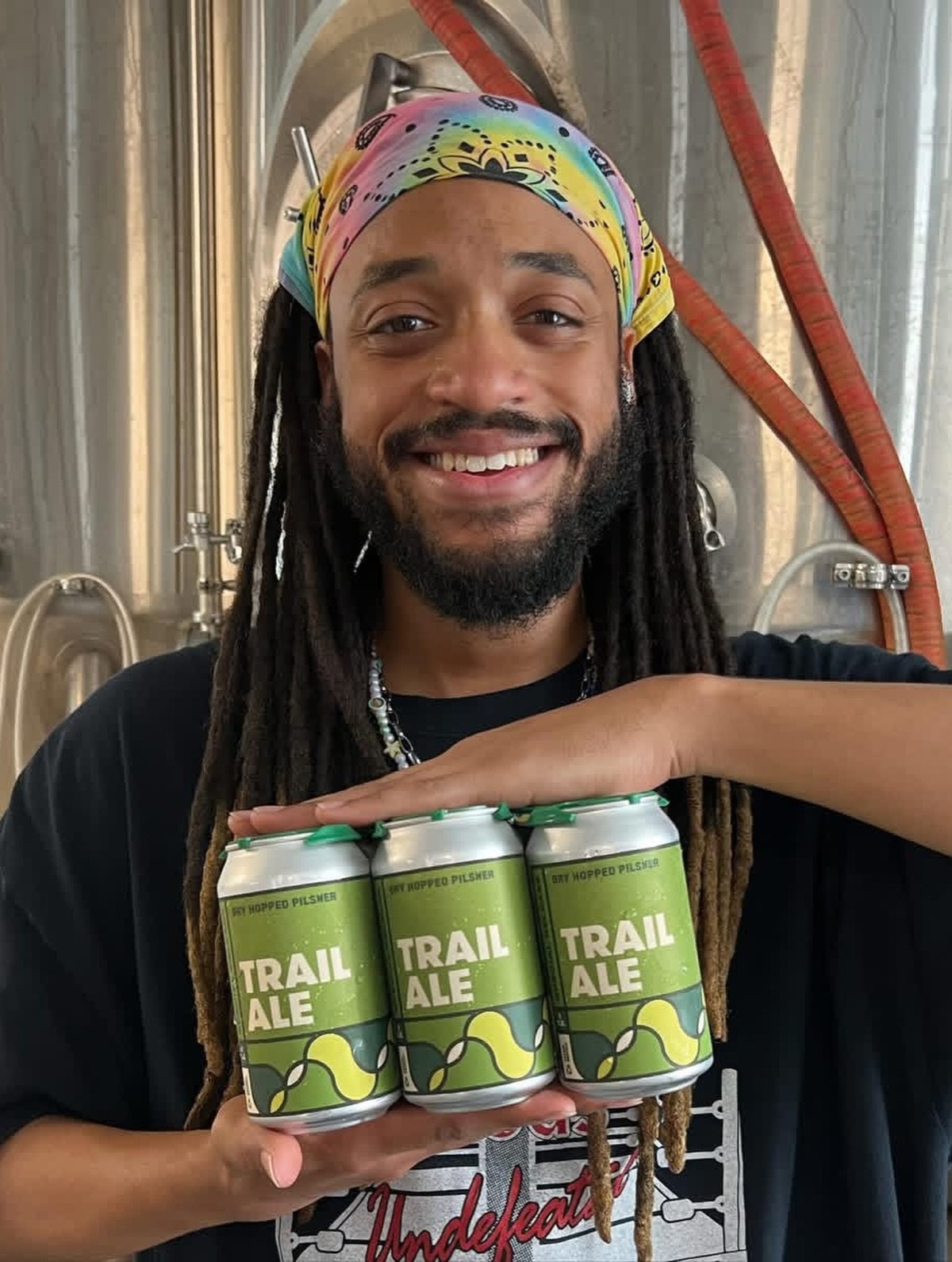 Join us in the taproom tonight, Friday, April 10, during @lodaartwalk!

We&rsquo;ll have:
🎹 Live music from Teddy Williams @ 6:30 p.m.
🥪 Sandwich pop-up from @royssandoclub @ 5 p.m.
🍪 Sweet 420-themed treats from @breadbybeck @ 4 p.m.
🌳 The relea