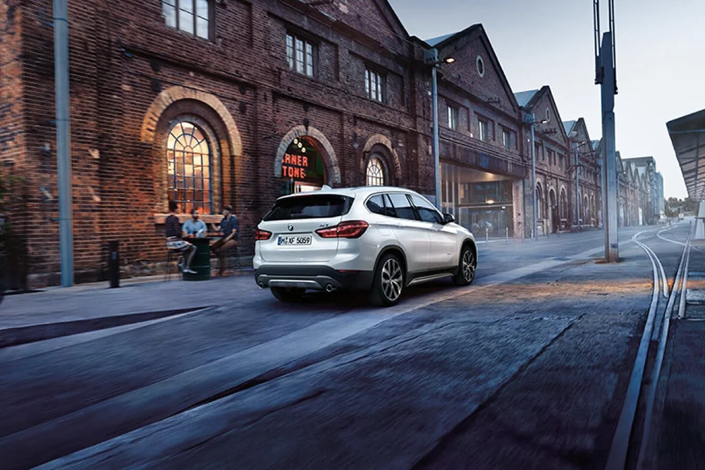 thumbnail_BMWX1.jpg
