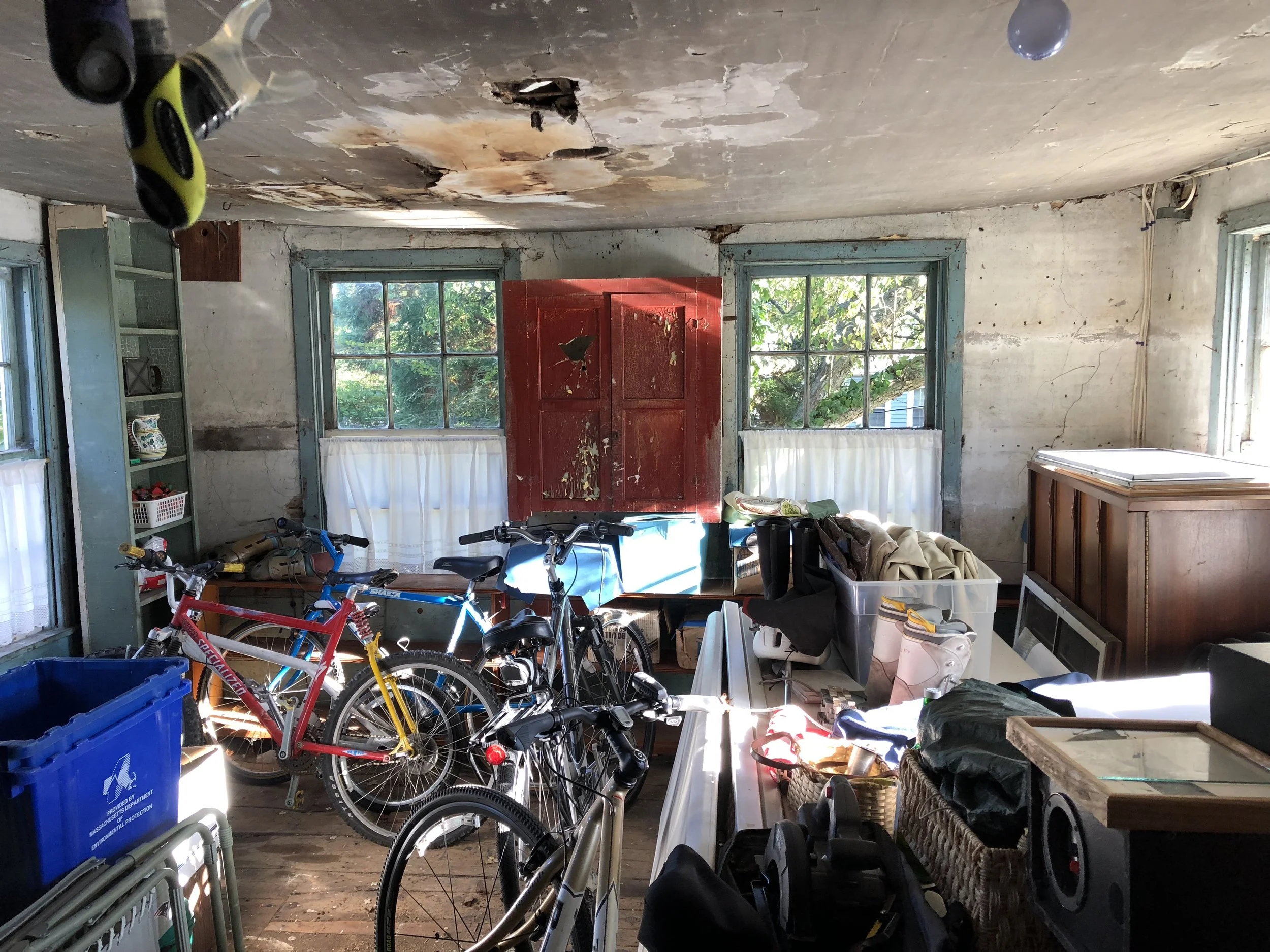  Quite run down, the outbuilding had been only used for storage. 