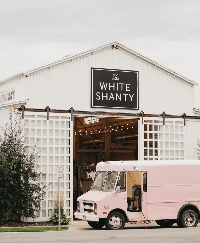 VENUE SPOTLIGHT | White Shanty Venue Wedding: Industrial-Chic Style in Downtown Provo 