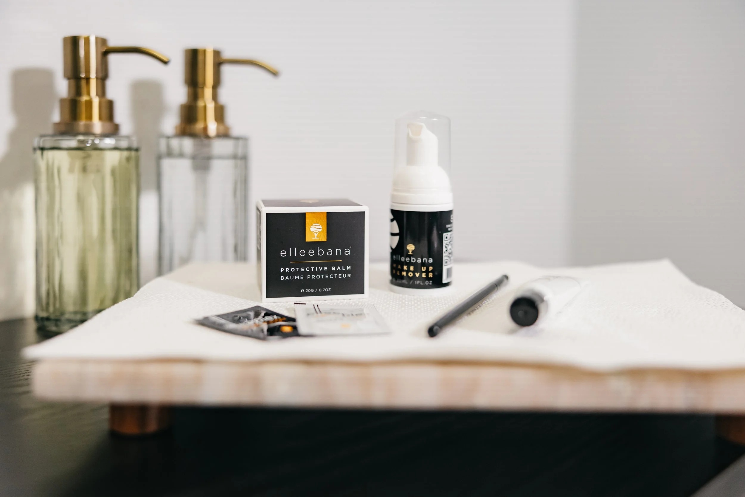 Elleebana-Session-iii-esthetician-product-photoraphy_Lena-Lee-Photography-High-Resolution-3.jpg