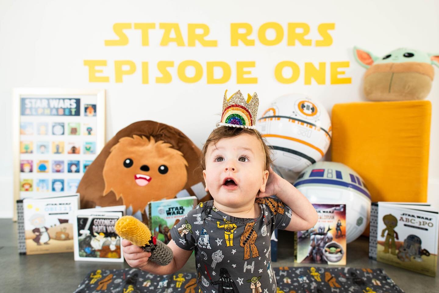 Rory turns ONE tomorrow! How did that happen?! We celebrated with a fun &ldquo;Star Rors: Episode One&rdquo; themed cake smash shoot and it&rsquo;s safe to say that Rory has a new favorite food (at one point they figured out how to lift the cake off 
