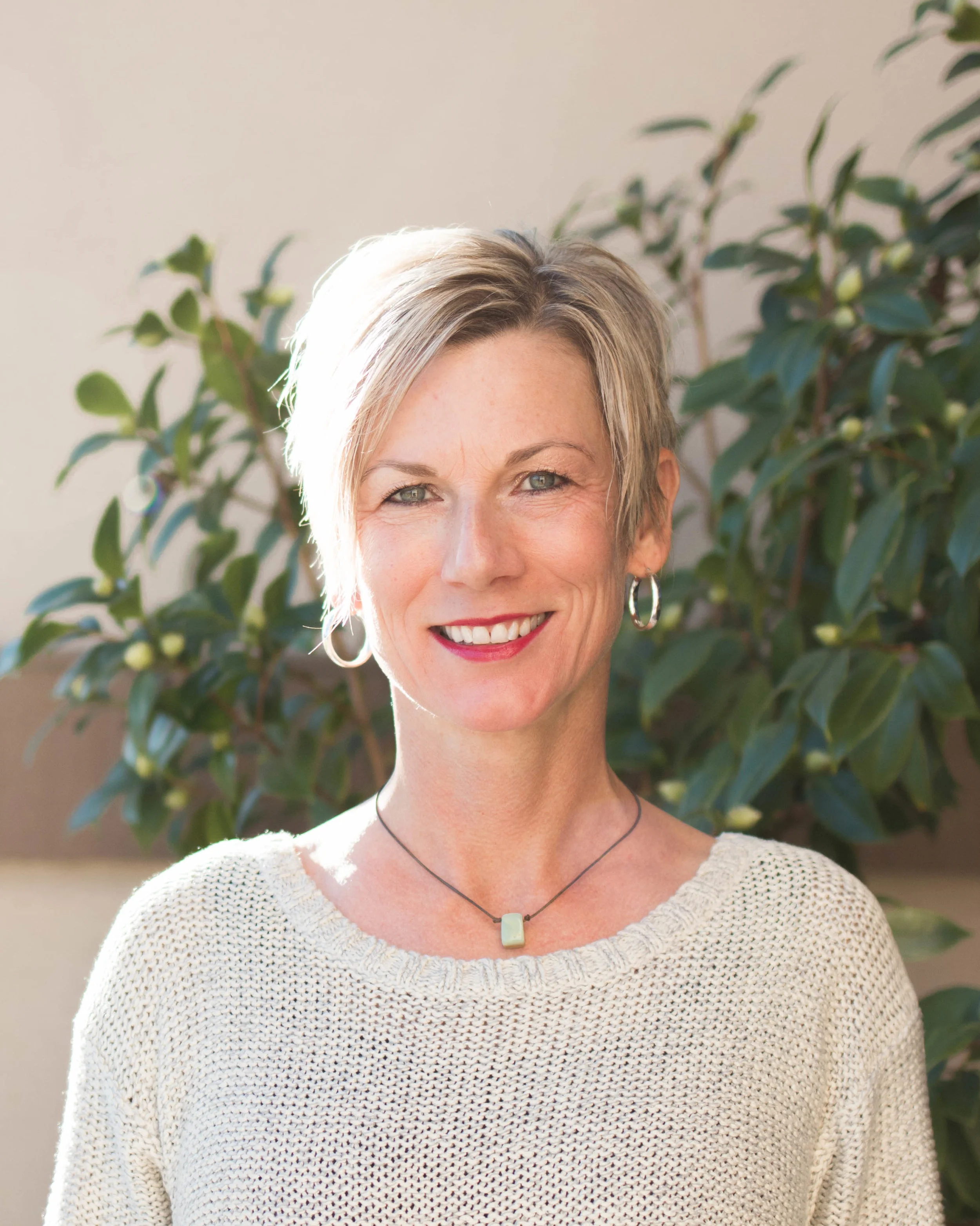 Jennifer Mclane, C.N.P. Jennifer McClane is a Nurse Practitioner who has worked with Dr. Pete since 2001. Jennifer lives in Morgan Hill with her husband and two children. She enjoys cooking, skiing and hiking. Click here to learn more about Nurse Practitioners.