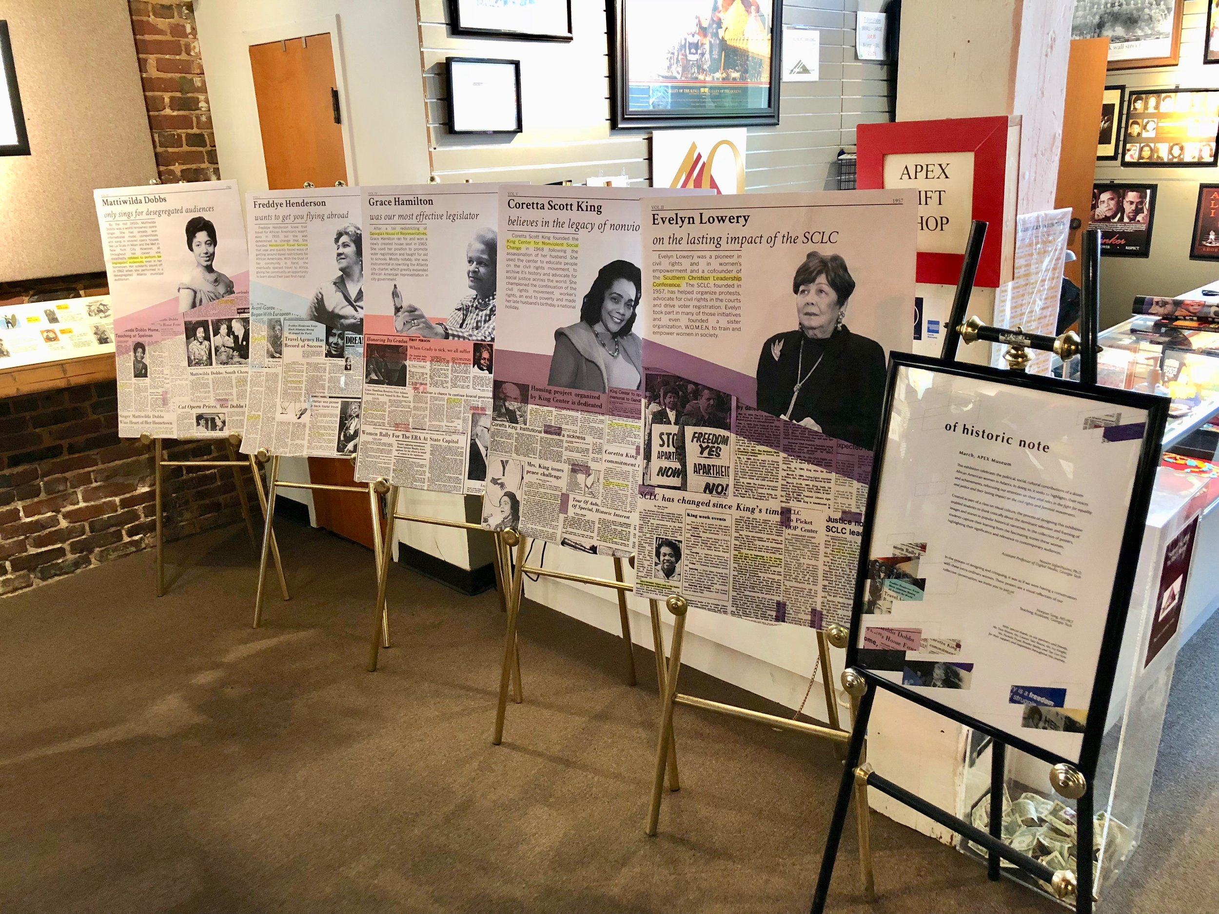 Our work was displayed at the APEX Museum, a museum of history presented from the black perspective, on April and demonstrated the mobile app along with the exhibition design. With this special exhibition Museum audience learned the achievements of