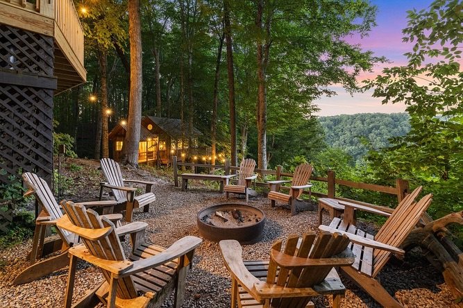 🌲✨ Need a last-minute escape before the 4th of July? We&rsquo;ve got you. ✨🌲

The Center Hill Cabins are unexpectedly available June 29&ndash;July 3, and if you&rsquo;ve been craving a deep breath, a slower pace, and a place to truly unplug&mdash;t