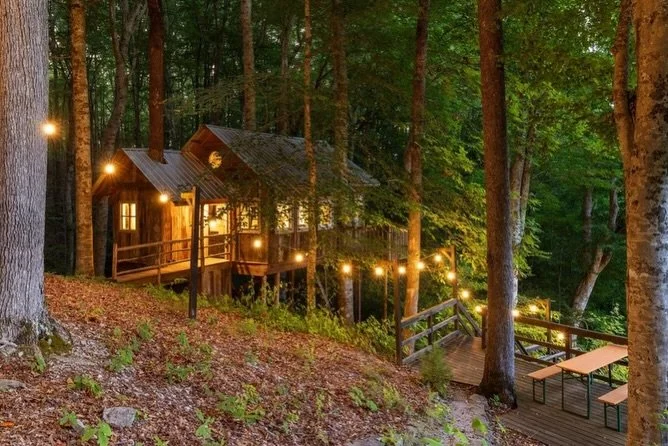 Escape to the woods at The Cabins at Center Hill Lake 🌲

Two pioneer cabins + a treehouse tucked into 50 private acres just minutes from the lake. Spend your days boating, hiking, and exploring&hellip; then unwind with the sauna, cold plunge, hot tu