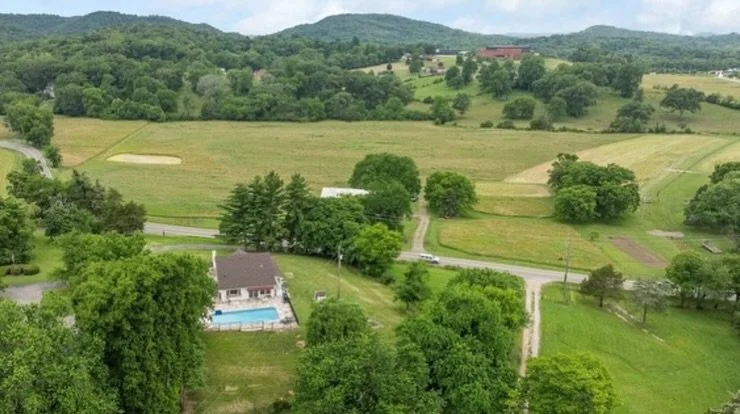 Welcome to Fern + Fable, where slow mornings, starry nights, and real connection take center stage. Nestled in the rolling hills just outside Franklin, TN, this storybook retreat invites you to exhale, unwind, and make memories that linger long after