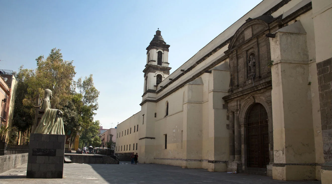 Claustro de Sor Juana, antiguo Convento de San Jerónimo. CDMX.