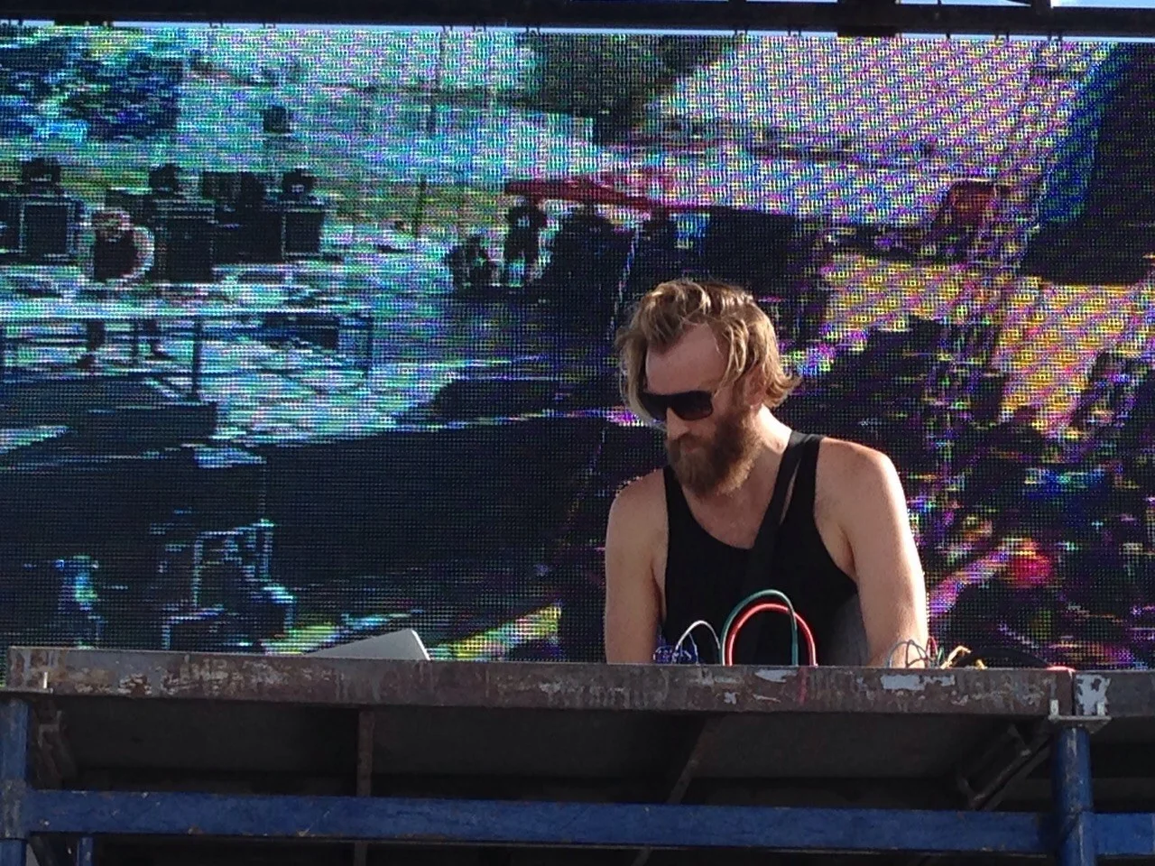 Alejémonos del sonido: entrevista con Ben Frost