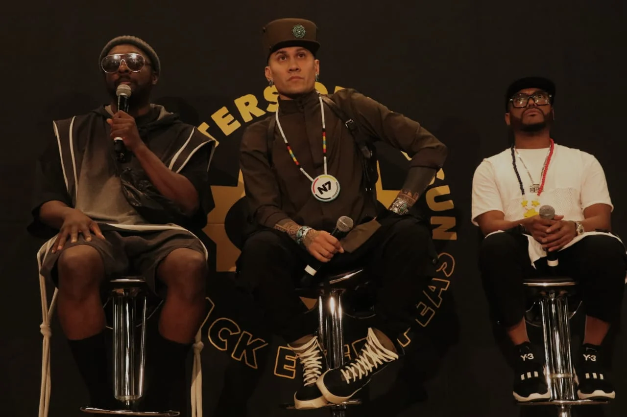 A los Black Eyed Peas les encanta el dembow