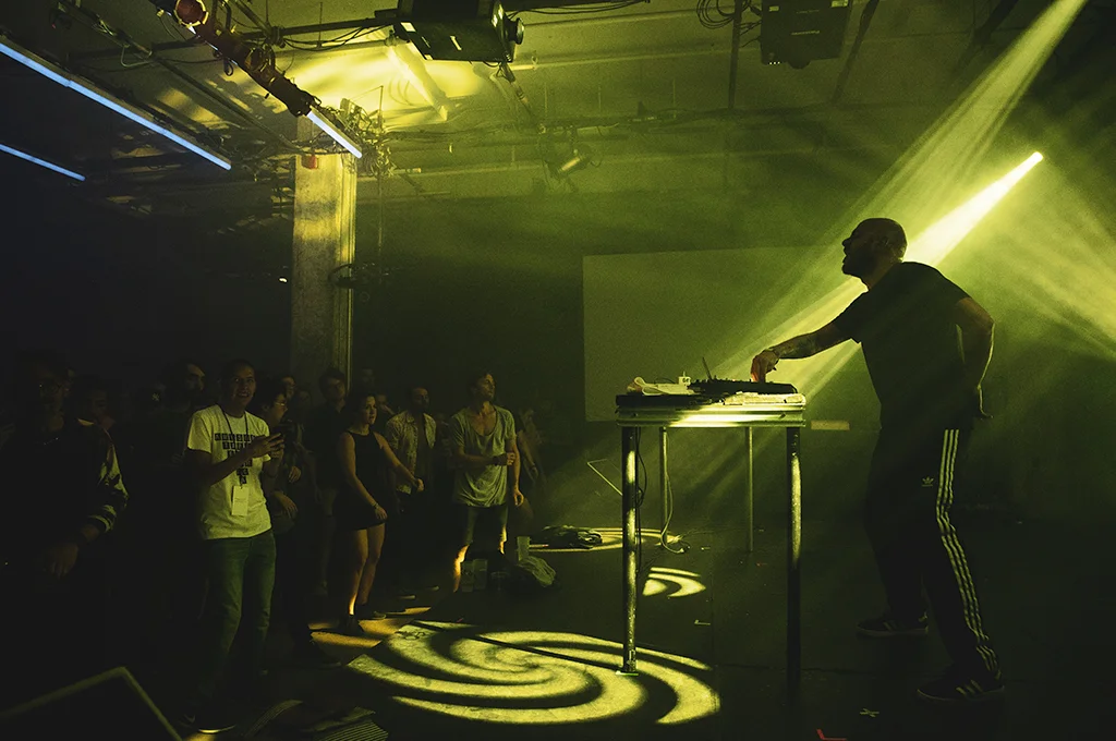 prueba2MUTEK-2018_CLAPCLAP_BRUNODESTOMBES_005.jpg