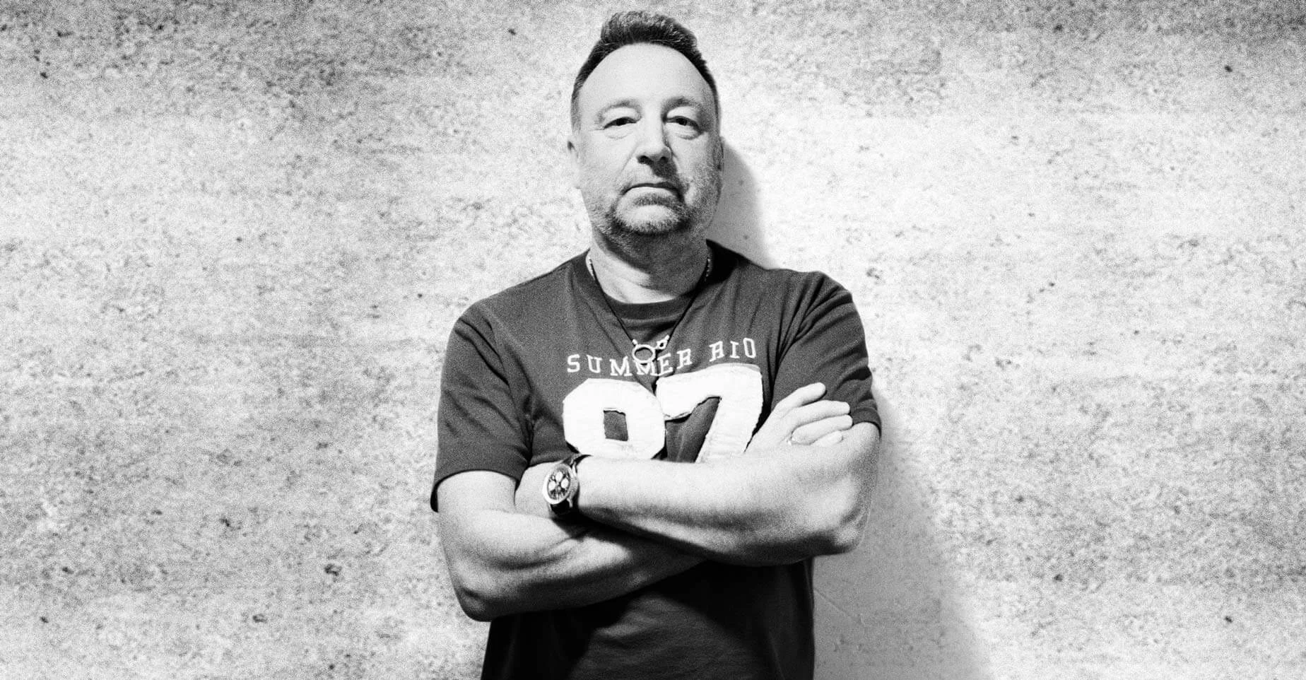 No al estigma de abusos y depresión en hombres: Peter Hook
