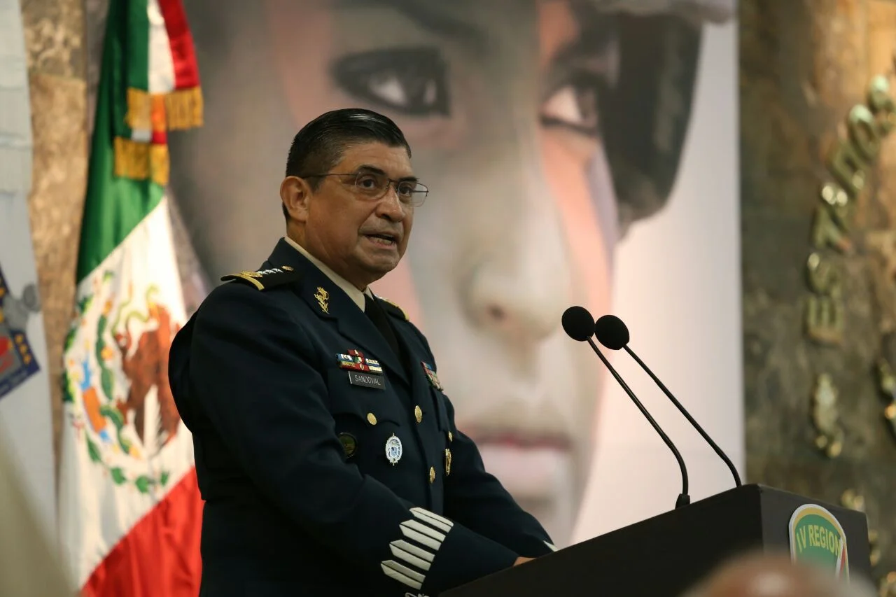 AMLO ya mueve fichas en SEDENA y Marina