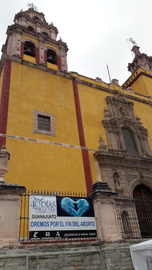 Lado lateral izquierdo de Basílica Colegiata de Nuestra Señora de Guanajuato Capital . 24 de Octubre del 2018
