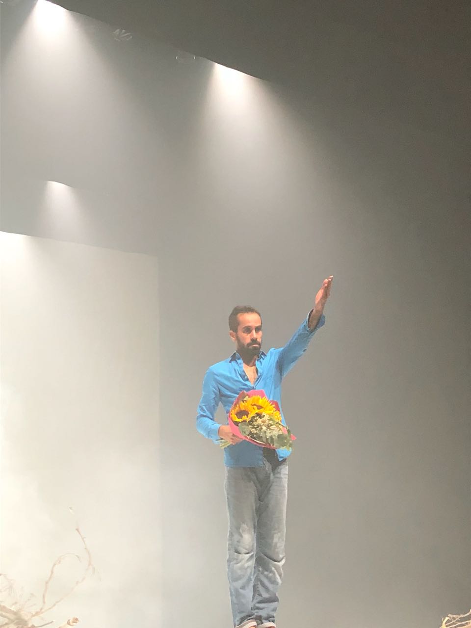 Daniel Abreu ejecutando Cabeza. Pieza de su propia autoría en el Festival Internacional Cervantino.