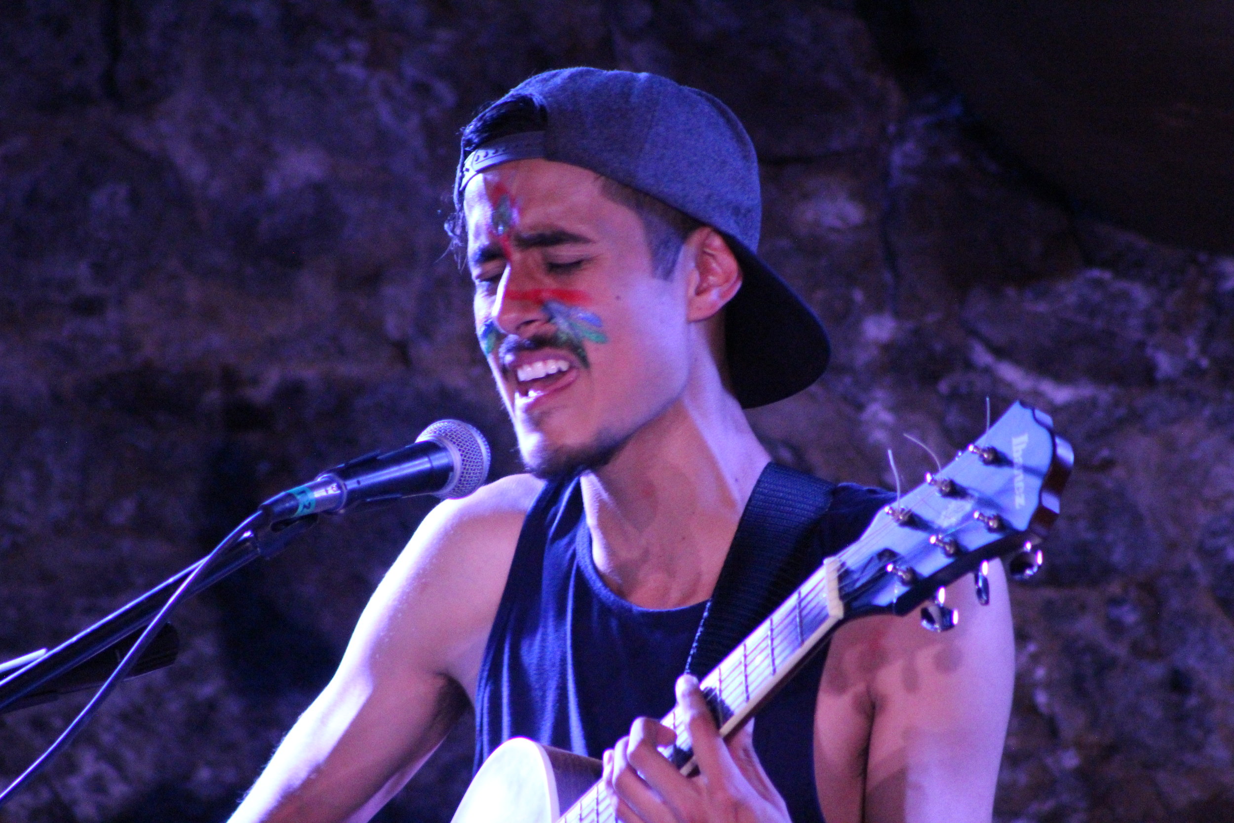 HueyCoyote, sonoridades crepusculares de un animal solitario