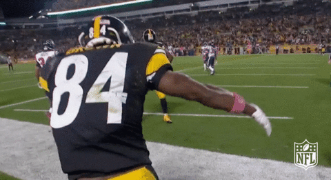 Antonio Brown. Gif vía Giphy