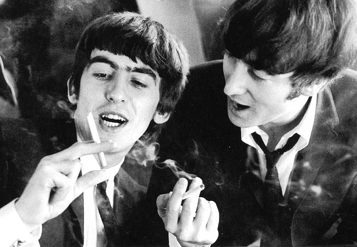 John-George-the-beatles-32838467-721-500.png