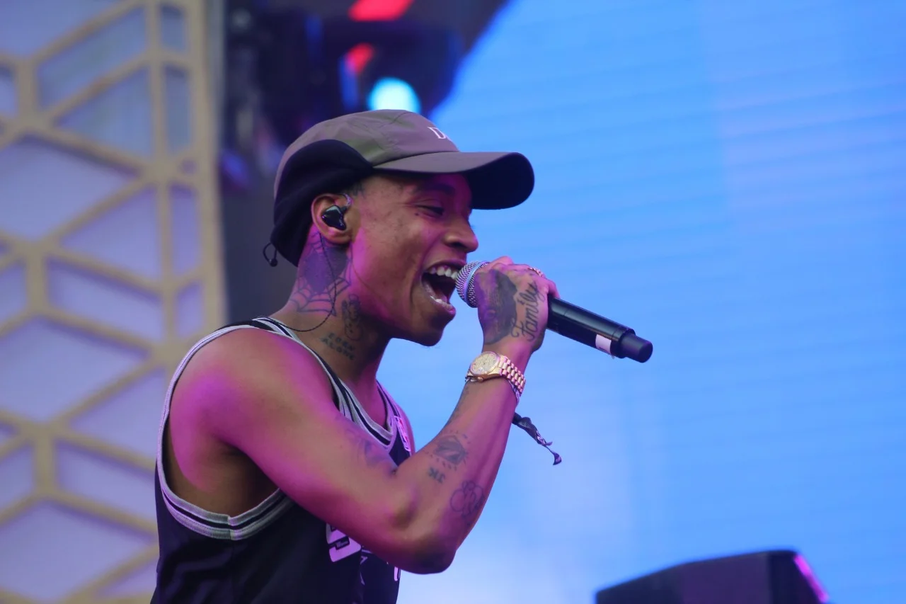 Rejjie Snow para lanzar las manos al aire