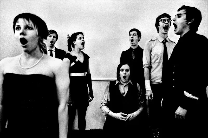Arcade Fire, retratados por su colaborador frecuente Anton Corbjin, 2005. © Anton Corbijn