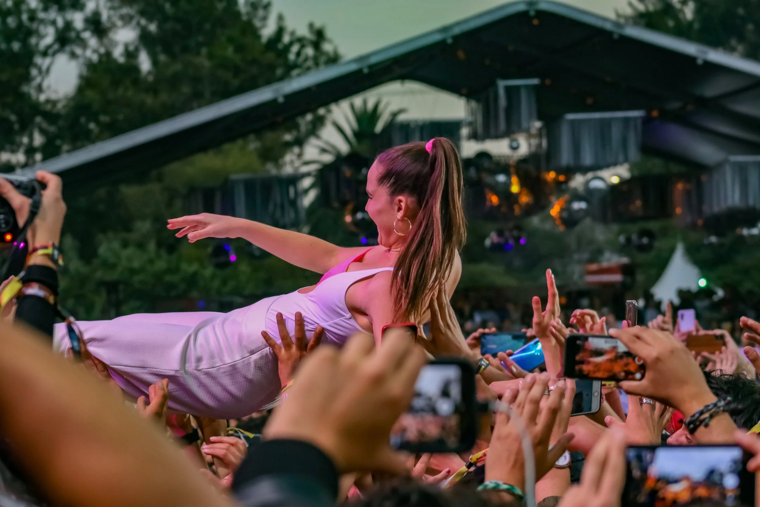 Día 2 y de cierre en Corona Capital, si no es Billie Eilish ¿quién es tu top, Years & Years o Interpol?