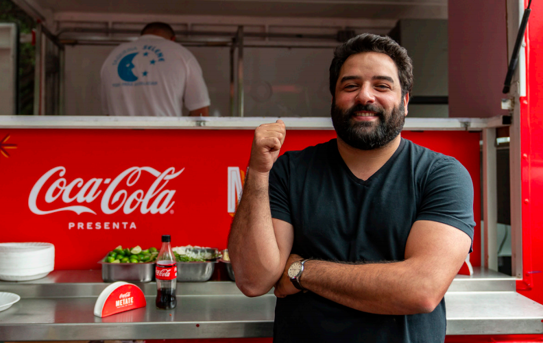 Pedro Reyes, "Acá las tortas” FOTO/METATE