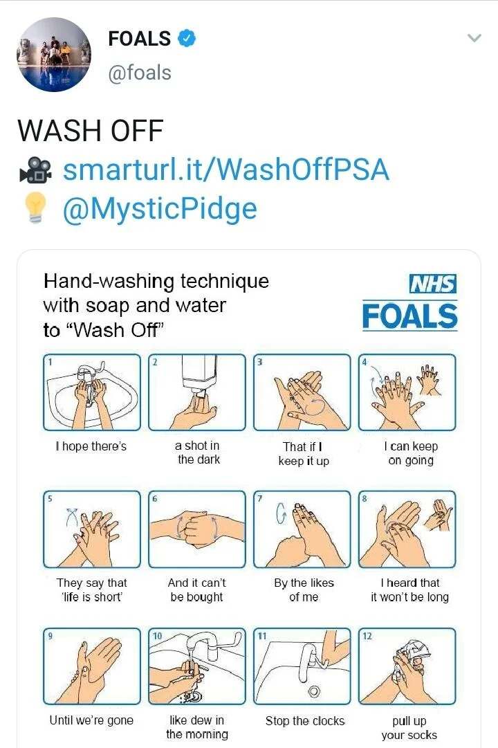 Publicación en la cuenta oficial de twitter de Foals sobew su vídeo “Wash Off”.
