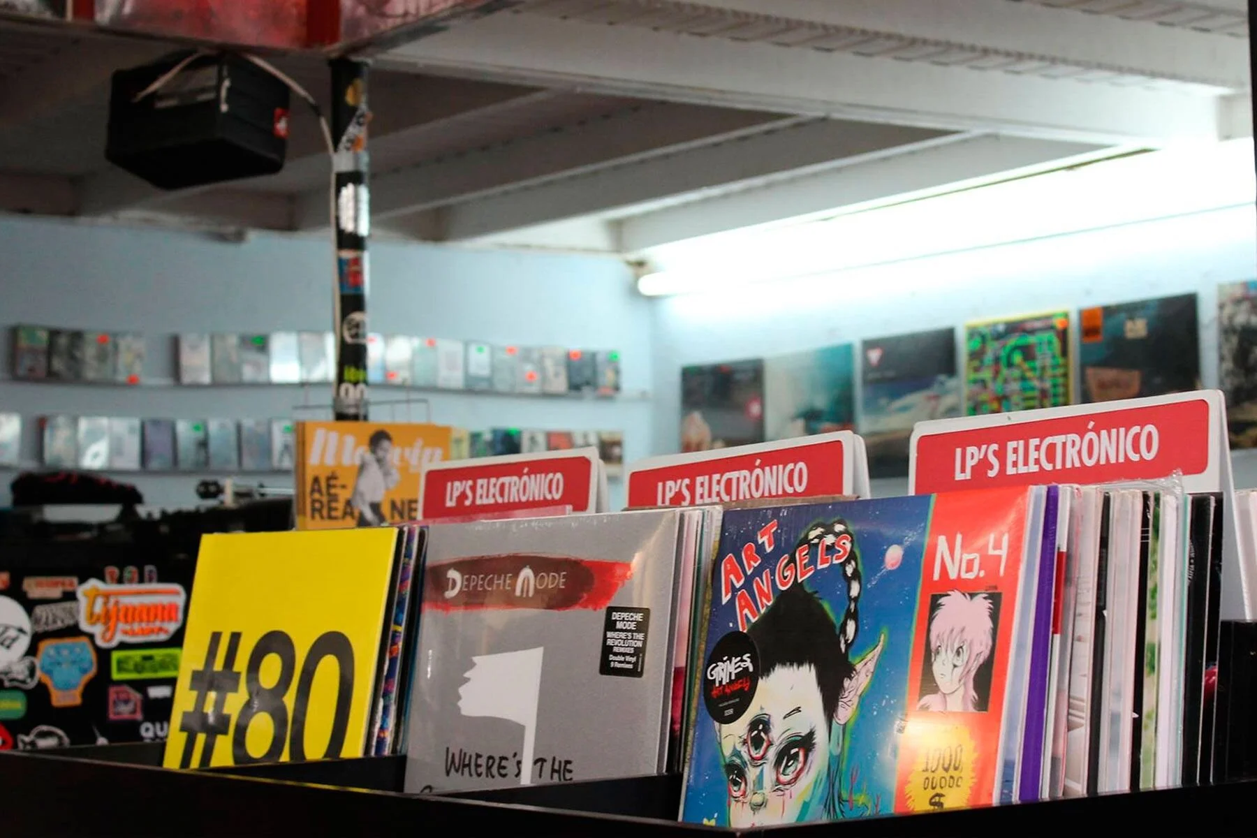 laromarecords.jpeg