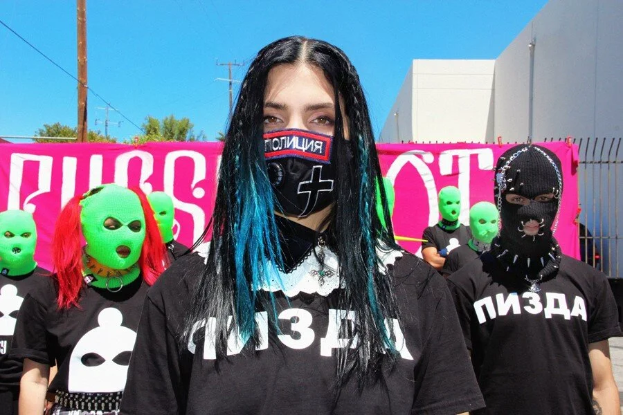 Escucha lo más reciente de Pussy Riot inspirado por el Black Lives Matter