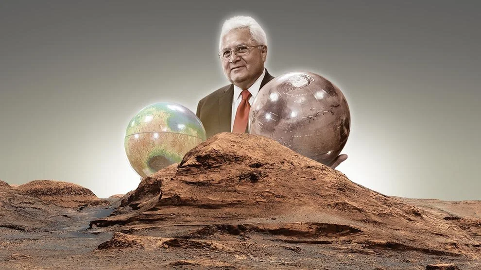 Marte tiene "montaña mexicana" gracias a Rafael Navarro, destacado astrobiólogo mexicano